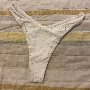 White paisley thong bottom *never worn*